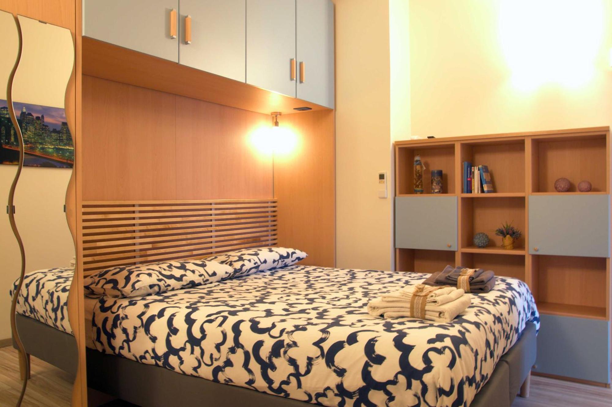 Una Spettacolare Vista Mare - Casa Con Jacuzzi Bergeggi Ngoại thất bức ảnh